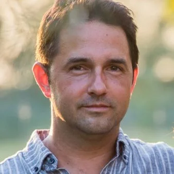 Dr. Kiss László