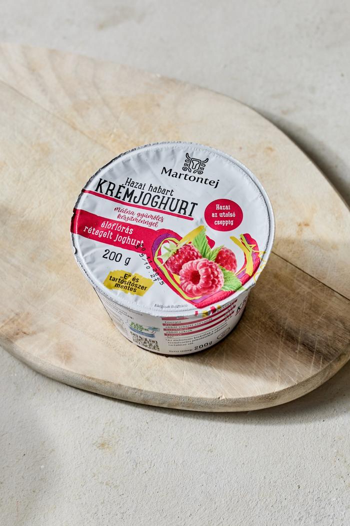 Martontej E-mentes habart málnás joghurt 200 g